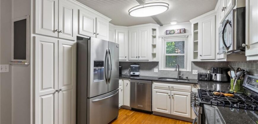 4625 N Bennington Avenue, Kansas City, MO 64117