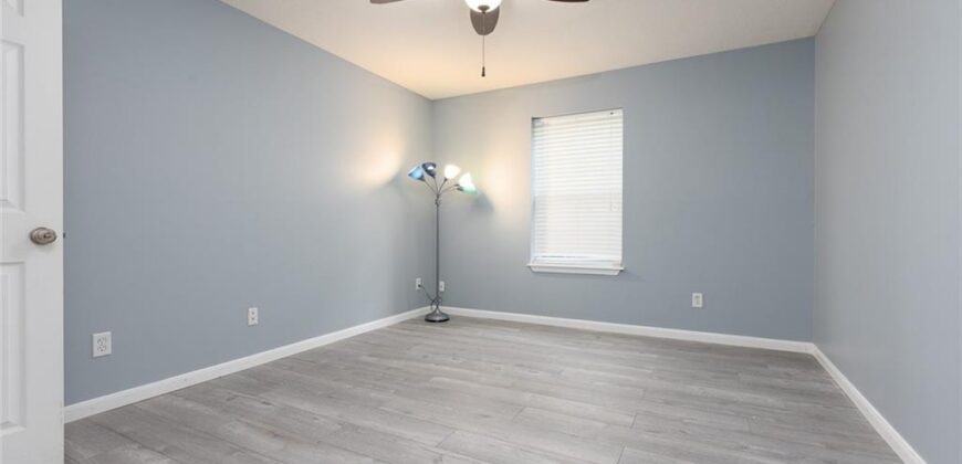 8111 N LAWNDALE Avenue, Kansas City, MO 64119