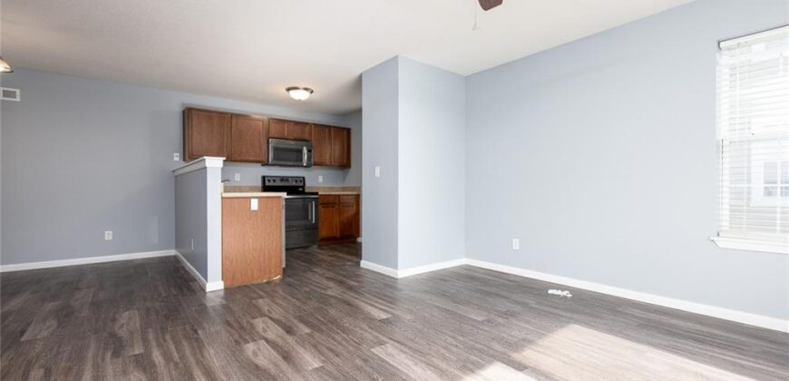 8111 N LAWNDALE Avenue, Kansas City, MO 64119