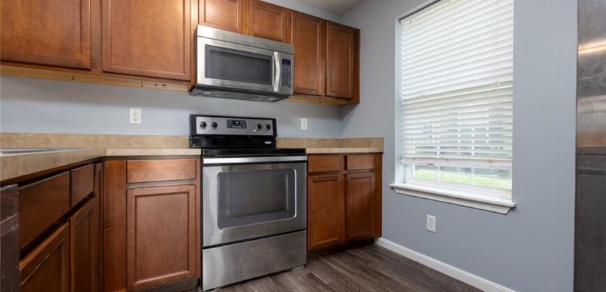 8111 N LAWNDALE Avenue, Kansas City, MO 64119