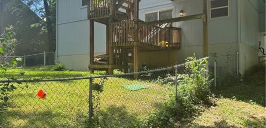 403 Woodland Avenue, Smithville, MO 64089