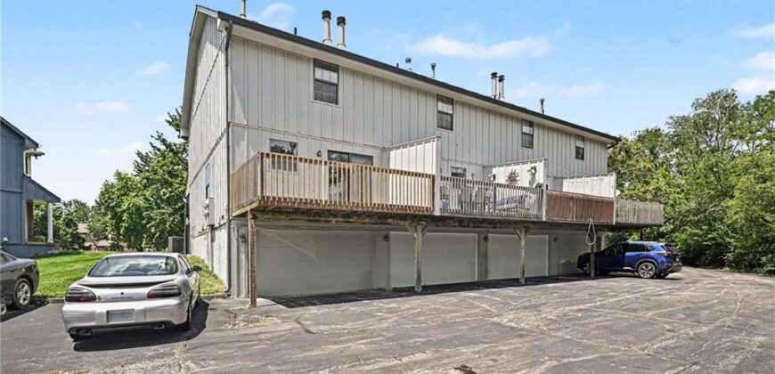 7033 N Fisk Court, Kansas City, MO 64151