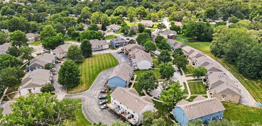 7033 N Fisk Court, Kansas City, MO 64151
