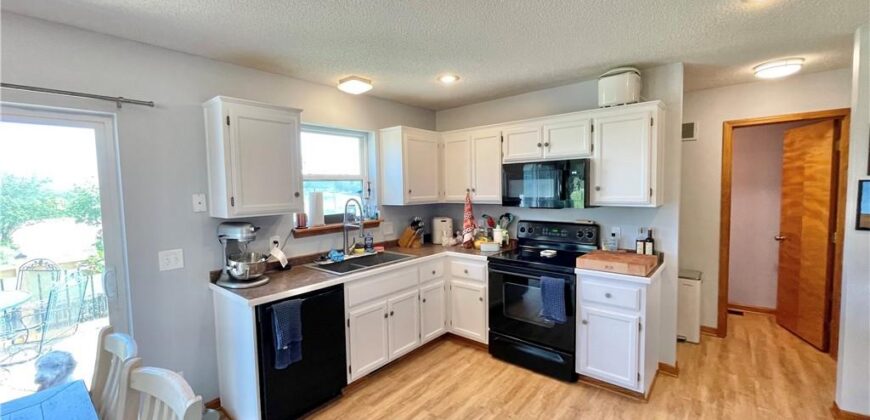 2224 W Ivory Circle, Excelsior Springs, MO 64024