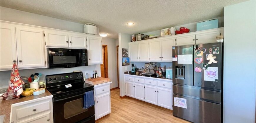 2224 W Ivory Circle, Excelsior Springs, MO 64024