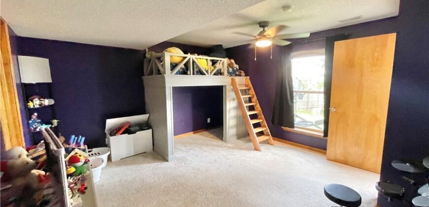 2224 W Ivory Circle, Excelsior Springs, MO 64024