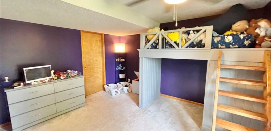 2224 W Ivory Circle, Excelsior Springs, MO 64024