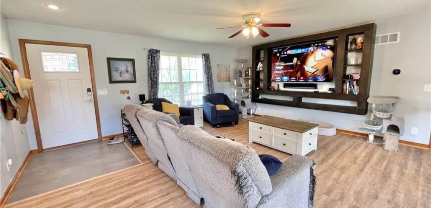 2224 W Ivory Circle, Excelsior Springs, MO 64024