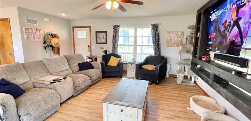 2224 W Ivory Circle, Excelsior Springs, MO 64024