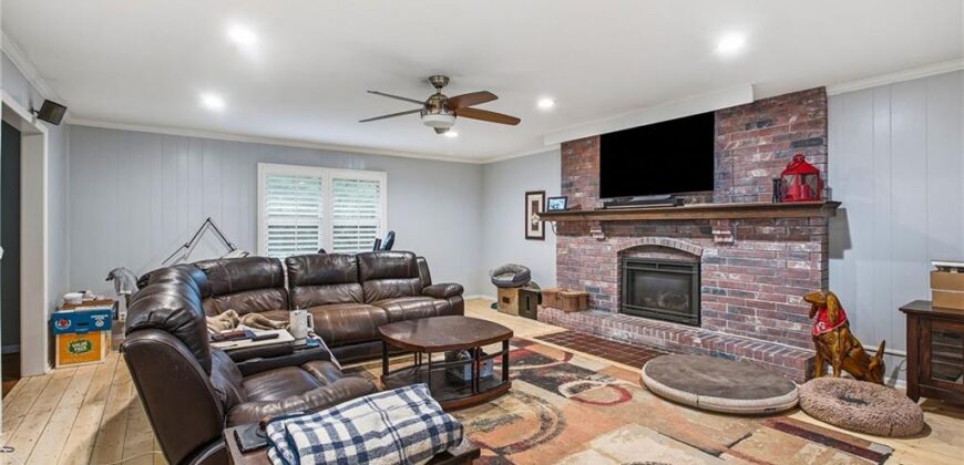 4340 NW Gleason Road, Kansas City, MO 64151