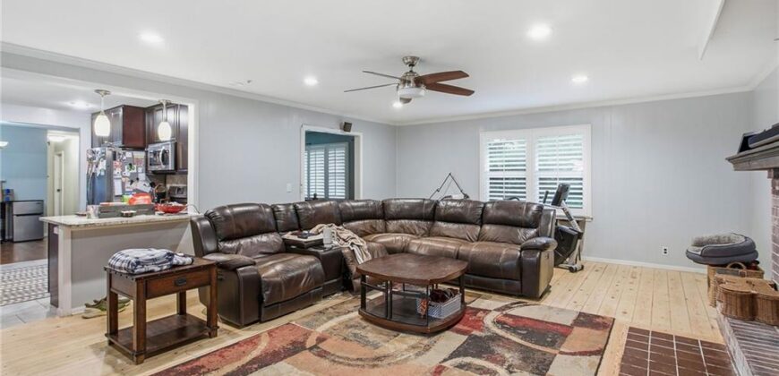 4340 NW Gleason Road, Kansas City, MO 64151