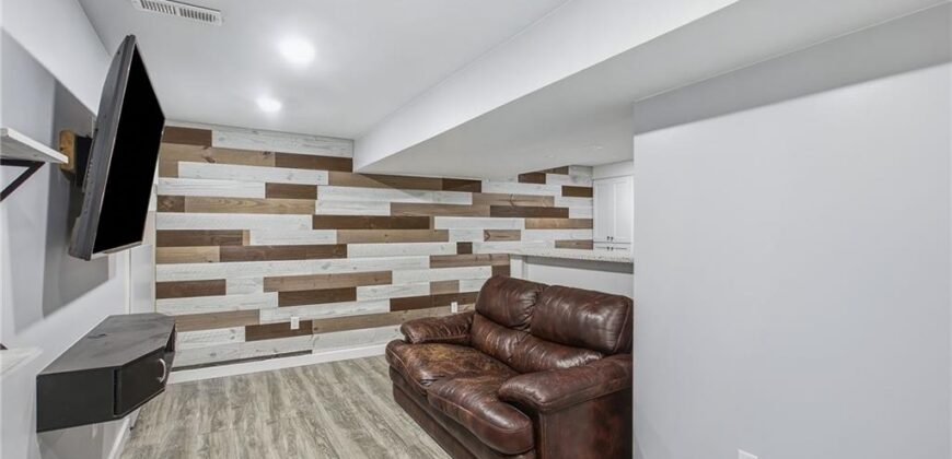4340 NW Gleason Road, Kansas City, MO 64151