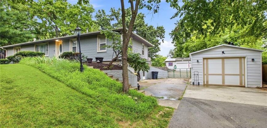 4340 NW Gleason Road, Kansas City, MO 64151