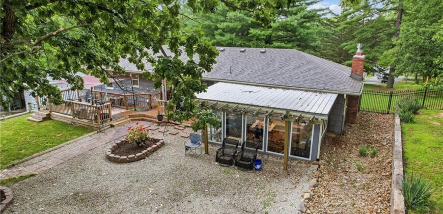 4340 NW Gleason Road, Kansas City, MO 64151