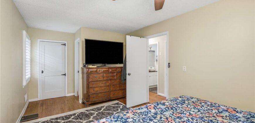 4340 NW Gleason Road, Kansas City, MO 64151