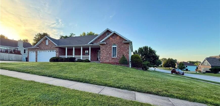 700 E 10th Street, Kearney, MO 64060