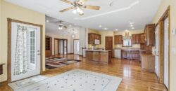 700 E 10th Street, Kearney, MO 64060