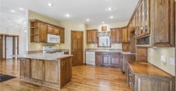 700 E 10th Street, Kearney, MO 64060
