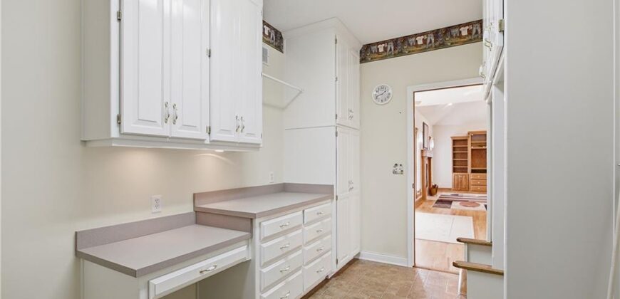 700 E 10th Street, Kearney, MO 64060