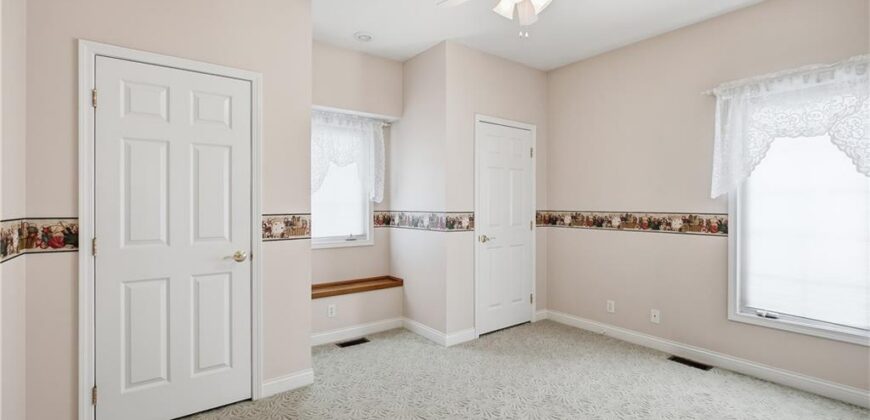 700 E 10th Street, Kearney, MO 64060