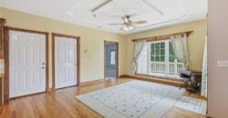 700 E 10th Street, Kearney, MO 64060