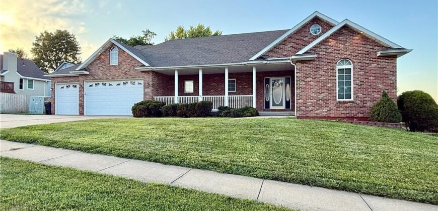 700 E 10th Street, Kearney, MO 64060
