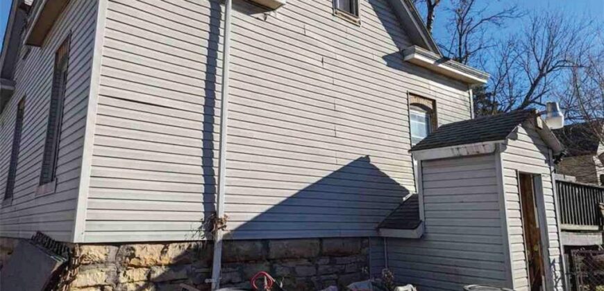 224 S Missouri Street, Liberty, MO 64068