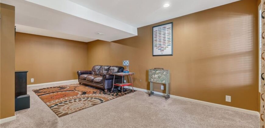 1867 Quail Ridge Drive, Liberty, MO 64068