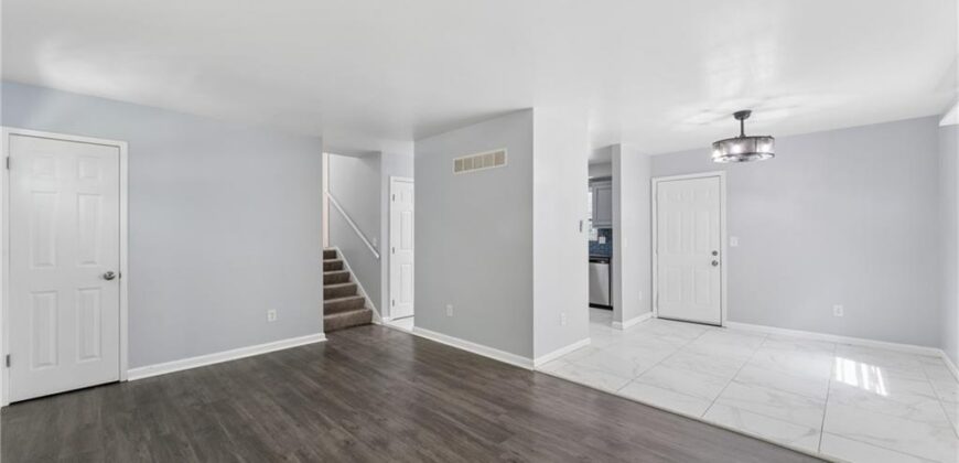 1216 NW 66 Terrace, Kansas City, MO 64118