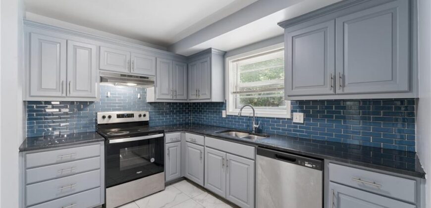 1216 NW 66 Terrace, Kansas City, MO 64118