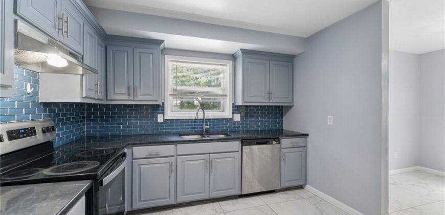 1216 NW 66th Terrace, Kansas City, MO 64118