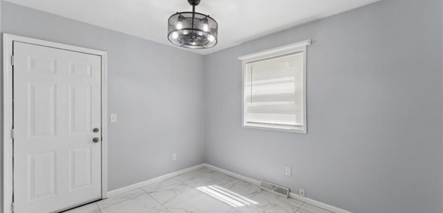 1216 NW 66th Terrace, Kansas City, MO 64118