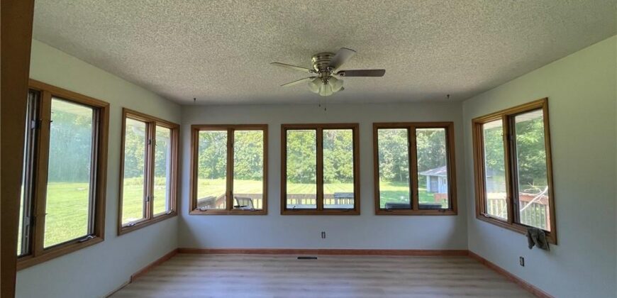416 N US 169 Highway, Smithville, MO 64089