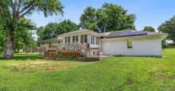 416 N US 169 Highway, Smithville, MO 64089