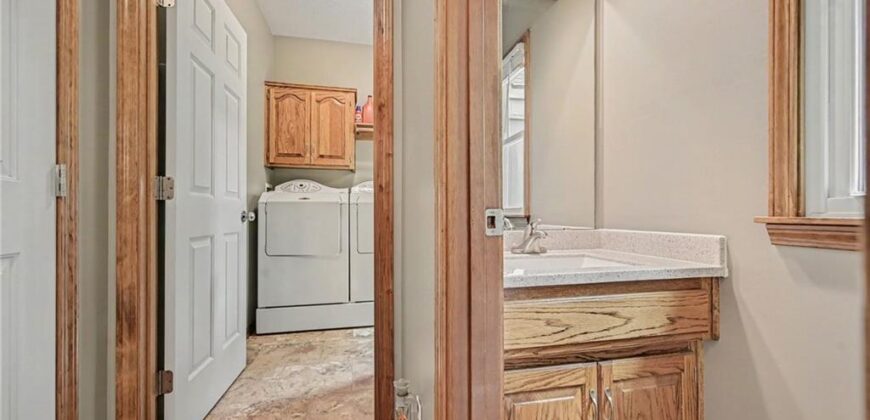 7805 N Rhode Avenue, Kansas City, MO 64152