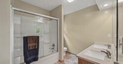 7805 N Rhode Avenue, Kansas City, MO 64152