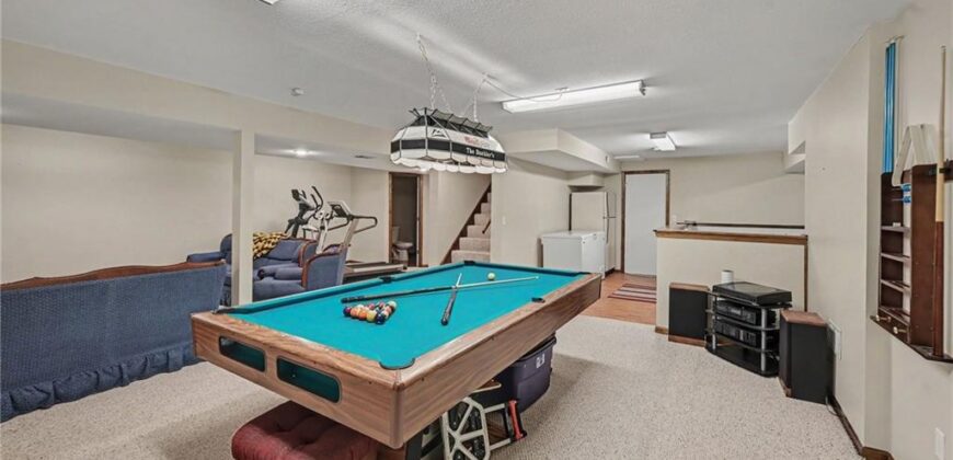 7805 N Rhode Avenue, Kansas City, MO 64152