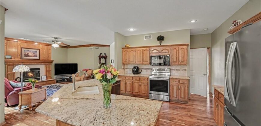 7805 N Rhode Avenue, Kansas City, MO 64152