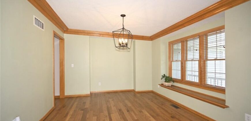 4921 N Washington Street, Kansas City, MO 64118