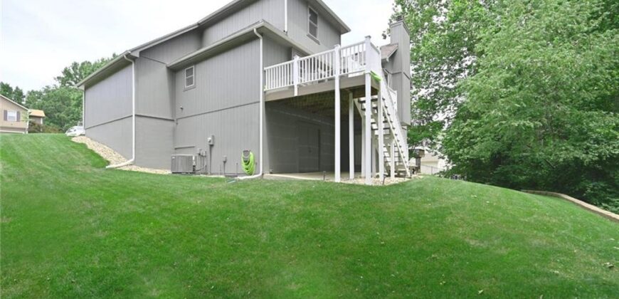 4921 N Washington Street, Kansas City, MO 64118