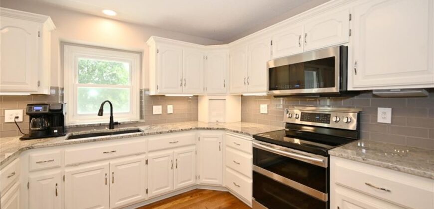 4921 N Washington Street, Kansas City, MO 64118
