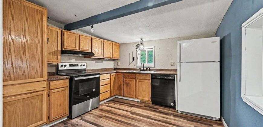 529 Liberty Street, Smithville, MO 64089