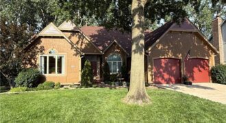 7815 N Revere Drive, Kansas City, MO 64151