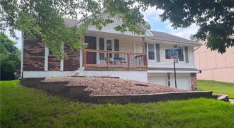 11 NW 101st Place, Kansas City, MO 64155