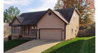 4201 NW 64th Place, Kansas City, MO 64151