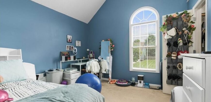 8812 N Cosby Avenue, Kansas City, MO 64154