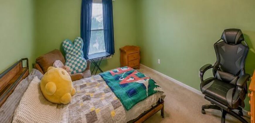 8812 N Cosby Avenue, Kansas City, MO 64154