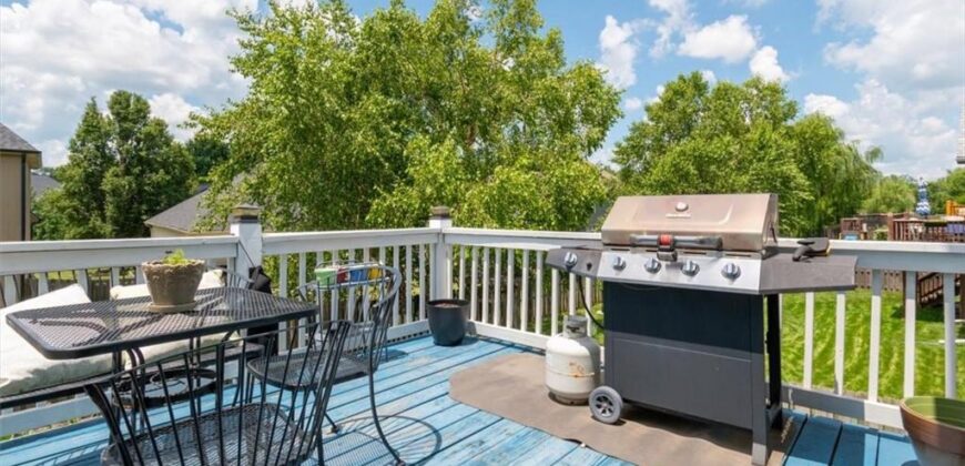 8812 N Cosby Avenue, Kansas City, MO 64154