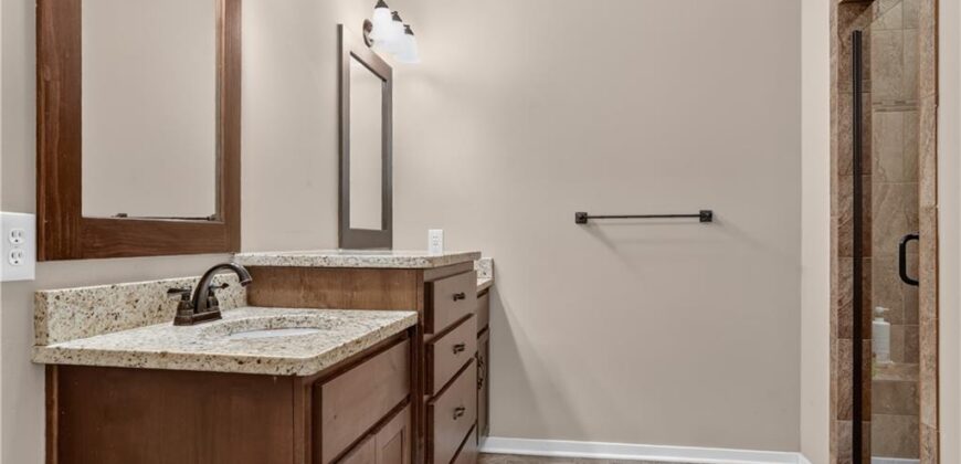 9220 N Dawn Avenue, Kansas City, MO 64154