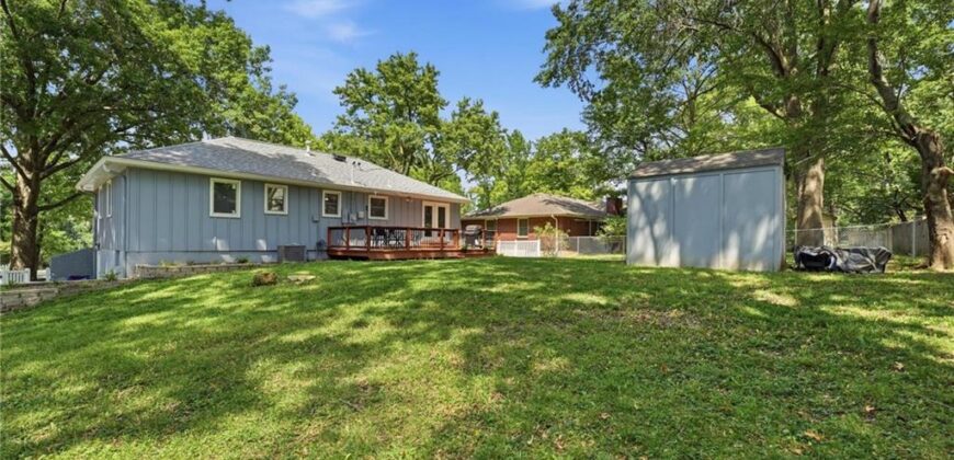 1605 NE 69th Terrace, Gladstone, MO 64118